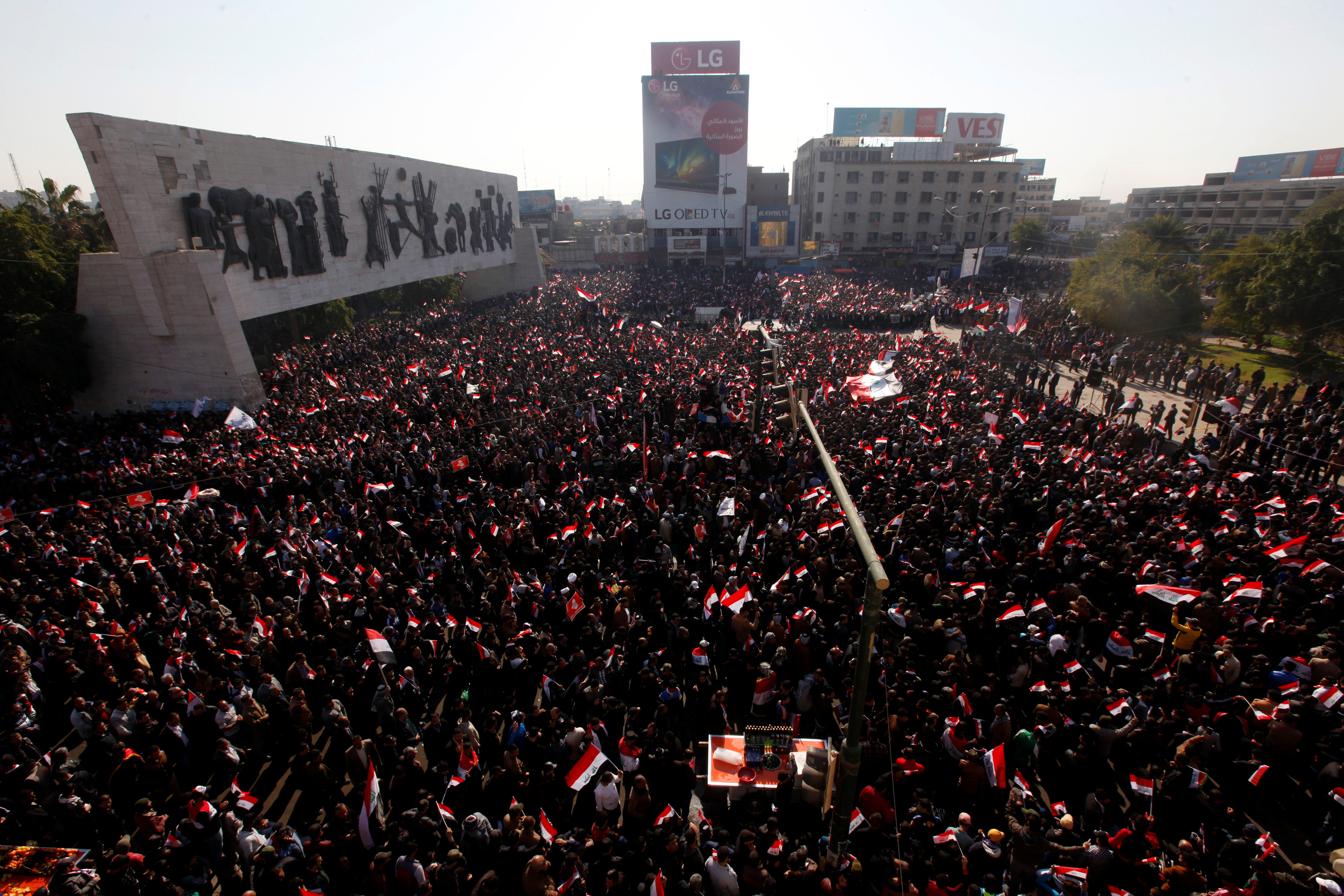 مظاهرات ضد الفساد في العراق تنتهي بصدامات مع قوات الامن